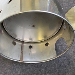 キャンプにレトロステンレスウォータージャグ