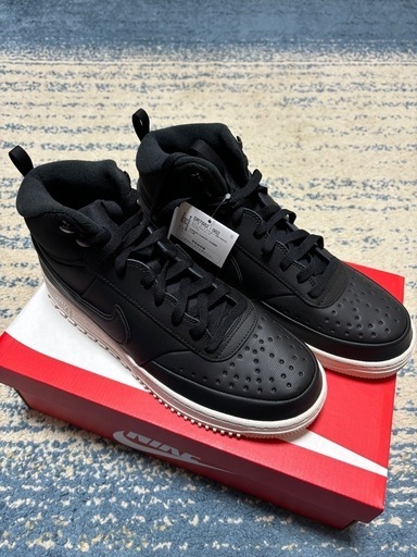 新品未使用　NIKEシューズ黒(28.5cm)