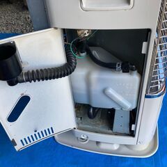 【購入交渉中】ＦＦ式床暖房付き灯油ストーブ　コロナＵＨ－Ｆ７０１３ＰＲ　2013年