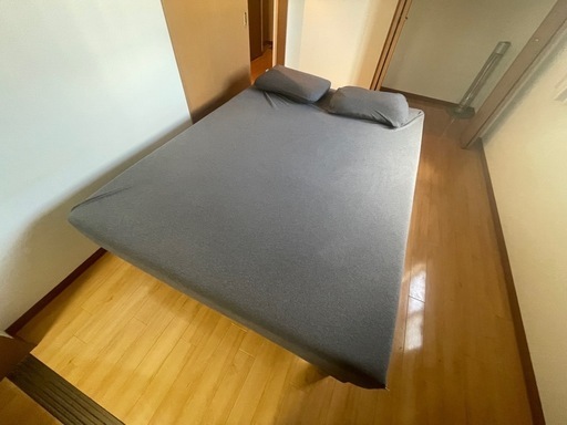 TEMPUR ダブルベッド、マット