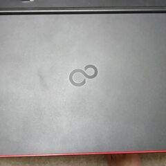 富士通第8世代CPU Windows11ノートパソコン