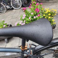 クロスバイク　２７インチ　６変速　サドル　新品　チェーン　新品　配達可能