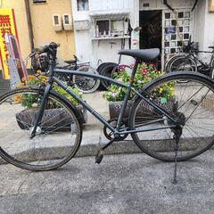 クロスバイク　２７インチ　６変速　サドル　新品　チェーン　新品　配達可能