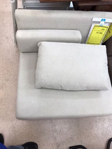 【886】ユニットソファ 1人用 ソロイ アイボリー   幅85cm×奥行83cm×高さ（底部まで）35cm