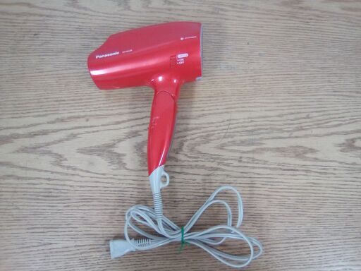 Panasonic ヘアドライヤー ナノイー レッド パナソニックのヘアー