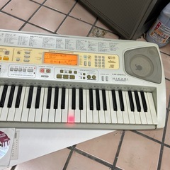 値下げOK□カシオ キーボード LK-201TV CASIO 光ナビゲーション電子ピアノ (パンダリサイクル) 喜連瓜破の鍵盤楽器、ピアノ の中古あげます・譲ります｜ジモティーで不用品の処分