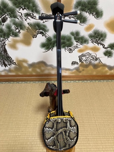 沖縄三線！新品！貴重！知念大工型！本蛇皮、本張り (一枚張り)⓳