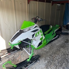 スノーモービル アークティックキャット M8 2010年 不動車