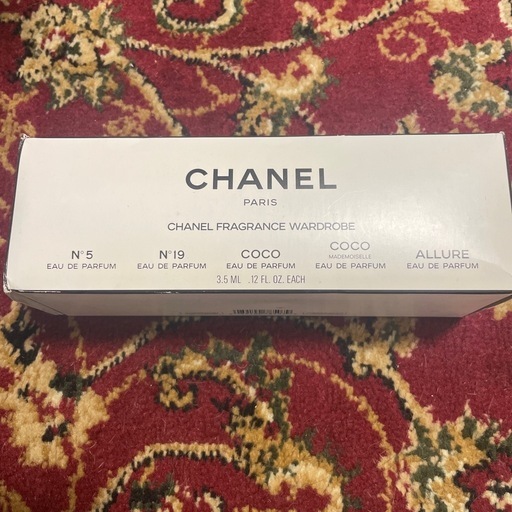 CHANEL 香水