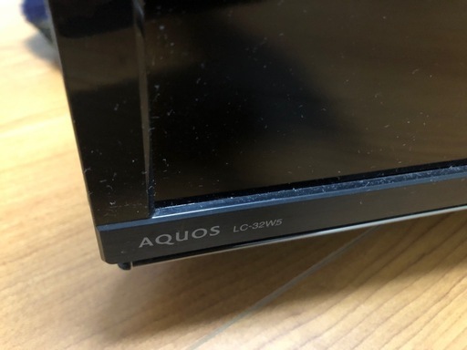 液晶テレビ32型シャープAQUOS\n