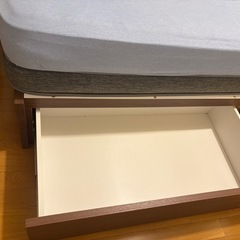 セミダブルベッド　ニトリ　フレームとマットレス