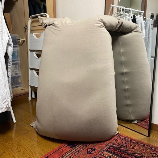 ヨギボーミディ　Yogibo midi