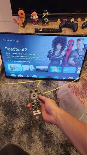 JVC 32v型 Google TV 新品, 動作確認済み