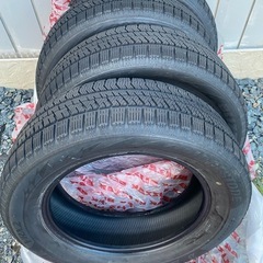 値下げ！ブリヂストンスタッドレス225/60R17 VRX2