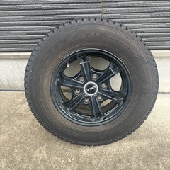 ハイエース200系スタッドレスタイヤ　4本