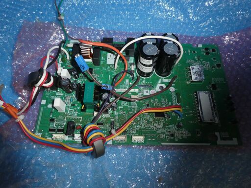 エアコン室外機基板ダイキンATH40MPE8-W動いていました