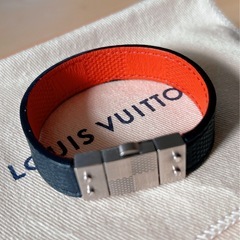 ★ルイヴィトン　レザーブレスレット　オレンジ★最終値下げ
