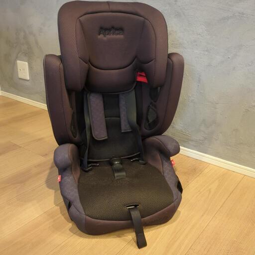 aprica チャイルドシート
