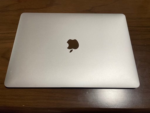 配送可能　MacBook Air 13インチ