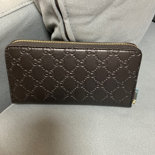 新品未使用の長財布︎︎