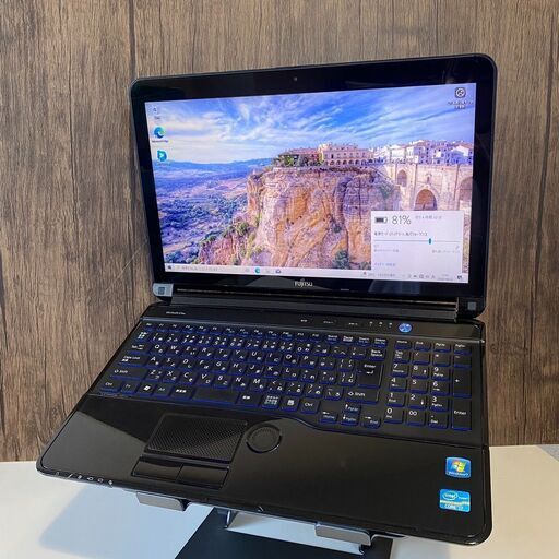 Corei7 SSD 富士通 ノートPC Win10 webカメラ テンキー Blu-ray 全国発送