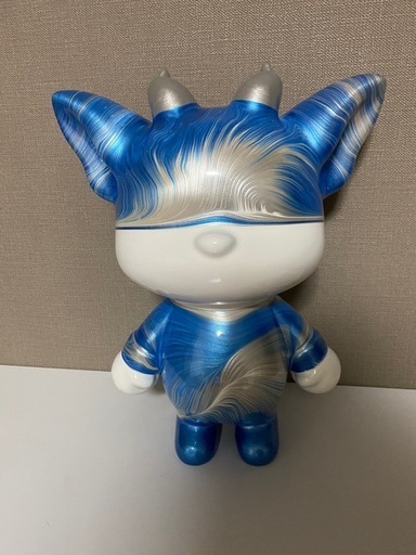 貯金箱　垂らすアートフィギュア