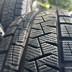 PIRELLI】スタッドレスタイヤ 175/65 R15 4本セット