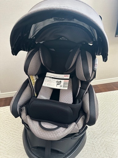 美品　アップリカ　フラディアグロウ　チャイルドシート　ISOFIX
