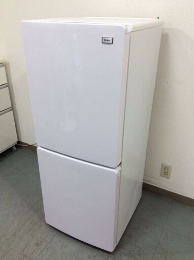 JT9687【Haier/ハイアール 2ドア冷蔵庫】美品 2022年製 JR-NF148B 家電 キッチン 冷蔵冷凍庫 右開き 148L