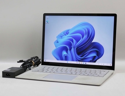 マイクロソフトノートパソコン laptop