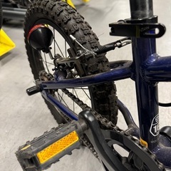 ヨツバサイクル　16インチ　ネイビー
