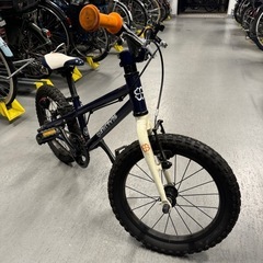 ヨツバサイクル　16インチ　ネイビー