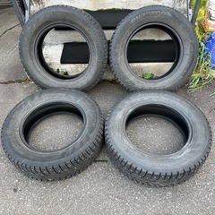 215/65R16 ハンコック　スパイクタイヤ