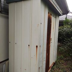 10. お値下げしました！ 中古物置B/C 2点 鍵付き