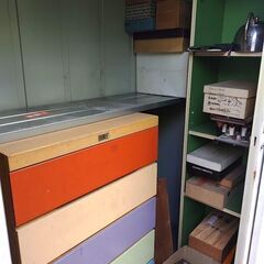 10. お値下げしました！ 中古物置B/C 2点 鍵付き