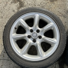 タイヤ255/40R18 99H XL