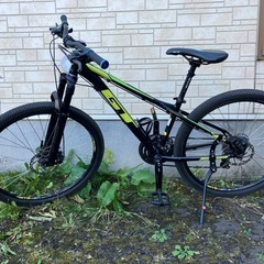 マウンテンバイク  GT Aggressor