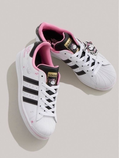adidasスニーカー　24.5cm   　クロミ