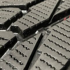 nokian HAKKAPELIITTA R2 SUV 275/55R19 19インチ スタッドレス 4本 バリ溝 ベンツ/Gクラス/GLE等　(KTJ147)クレジットカード QRコード決済可能