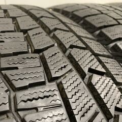 DUNLOP WINTER MAXX WM02 205/60R16 16インチ スタッドレス 4本 22年製 バリ溝 ステップワゴン ヴォクシー ビアンテ等　(KTI094) クレジットカード QRコード決済可能