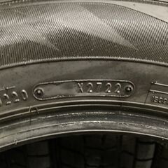 DUNLOP WINTER MAXX WM02 205/60R16 16インチ スタッドレス 4本 22年製 バリ溝 ステップワゴン ヴォクシー ビアンテ等　(KTI094) クレジットカード QRコード決済可能