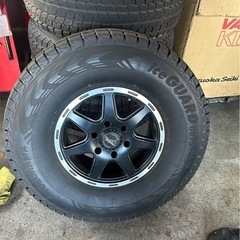 1シーズンのみ使用美品】285/75R16 スタッドレスタイヤ 4本+ホイール 