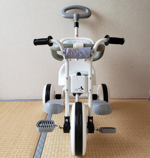 ディズニー トライクピュア 三輪車(ホワイト)かじとり おしゃれ ディズニー トライクピュア 三輪車(ホワイト)かじとり おしゃれ