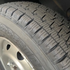 ブリヂストン24年製スタッドレス 145/80/r12　新古品 