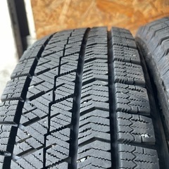 極上タイヤ　BRIDGESTONE ブリヂストン　ブリジストン　VRX2 175/65R15 スタッドレス　タイヤ　2020年製　15インチ