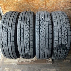 極上タイヤ　BRIDGESTONE ブリヂストン　ブリジストン　VRX2 175/65R15 スタッドレス　タイヤ　2020年製　15インチ