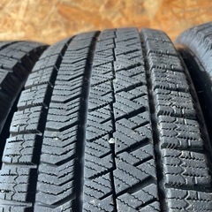 極上タイヤ　BRIDGESTONE ブリヂストン　ブリジストン　VRX2 175/65R15 スタッドレス　タイヤ　2020年製　15インチ