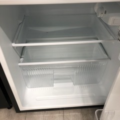 安心の6ヶ月保証付！！comfee 2ドア冷蔵庫　2023年製　90L【トレファク堺福田店】