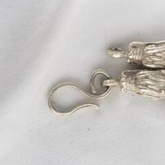 強力なドラゴンのネックレス シルバー９２５