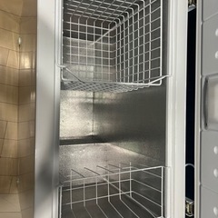 アイリスオーヤマ 冷凍庫 198L ICSD-20A-W 中古品